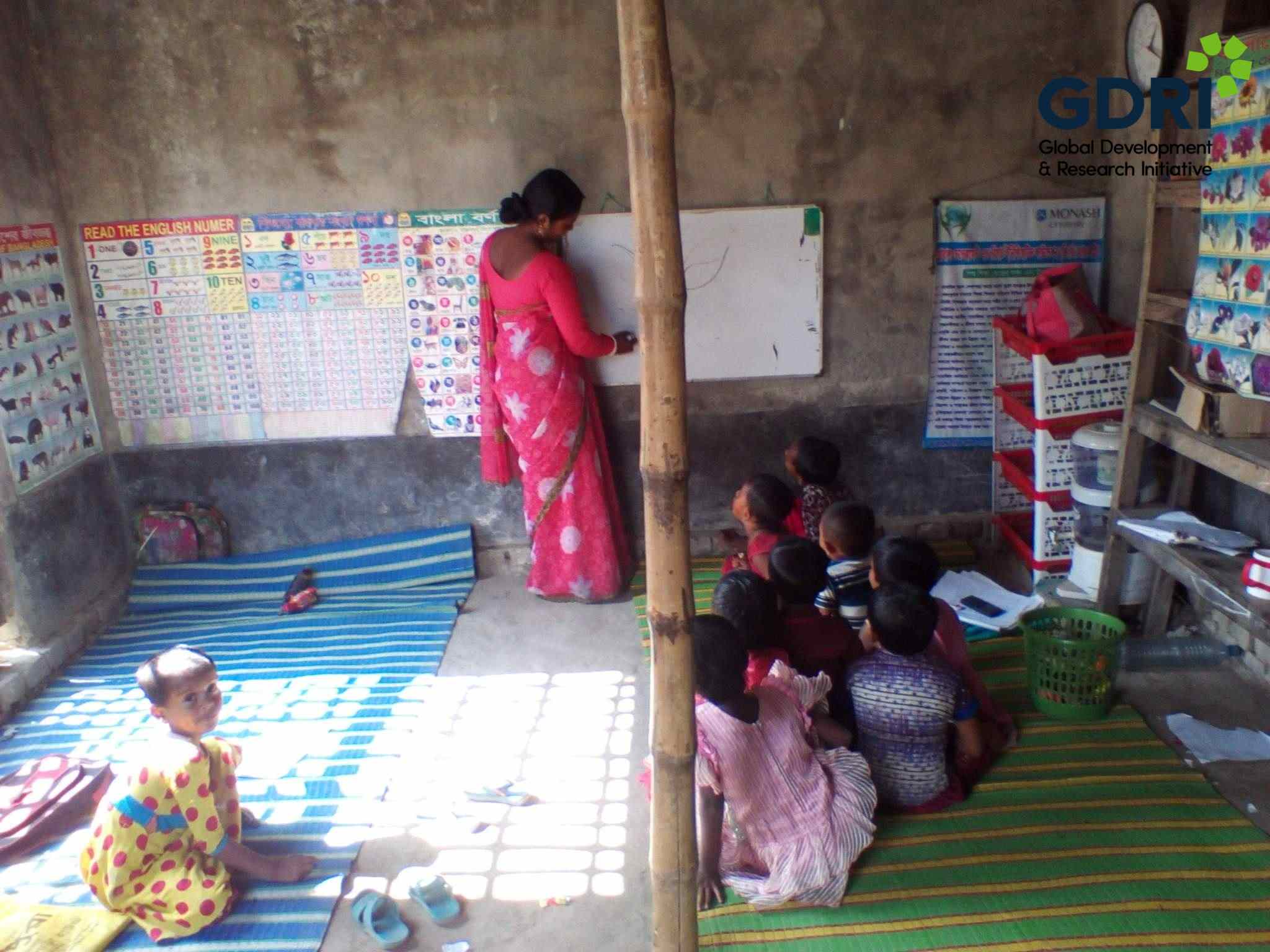Classroom session under the “Early Childhood Education, Parental Social Networks and Child Development in Rural Bangladesh” project