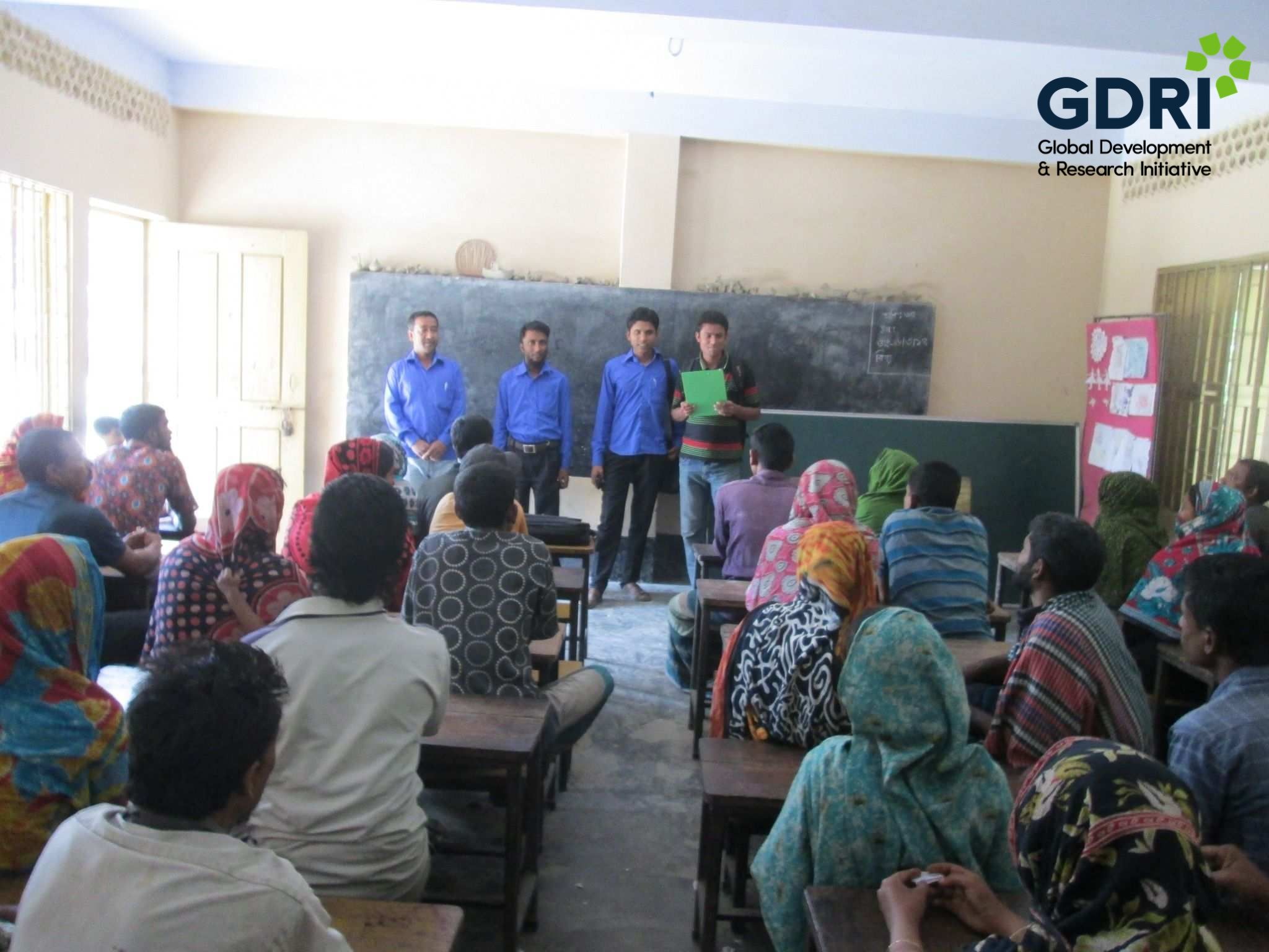 Group discussion with parents under the “Parent–Teacher Meetings and Student Outcomes: Evidence from Rural Bangladesh” project