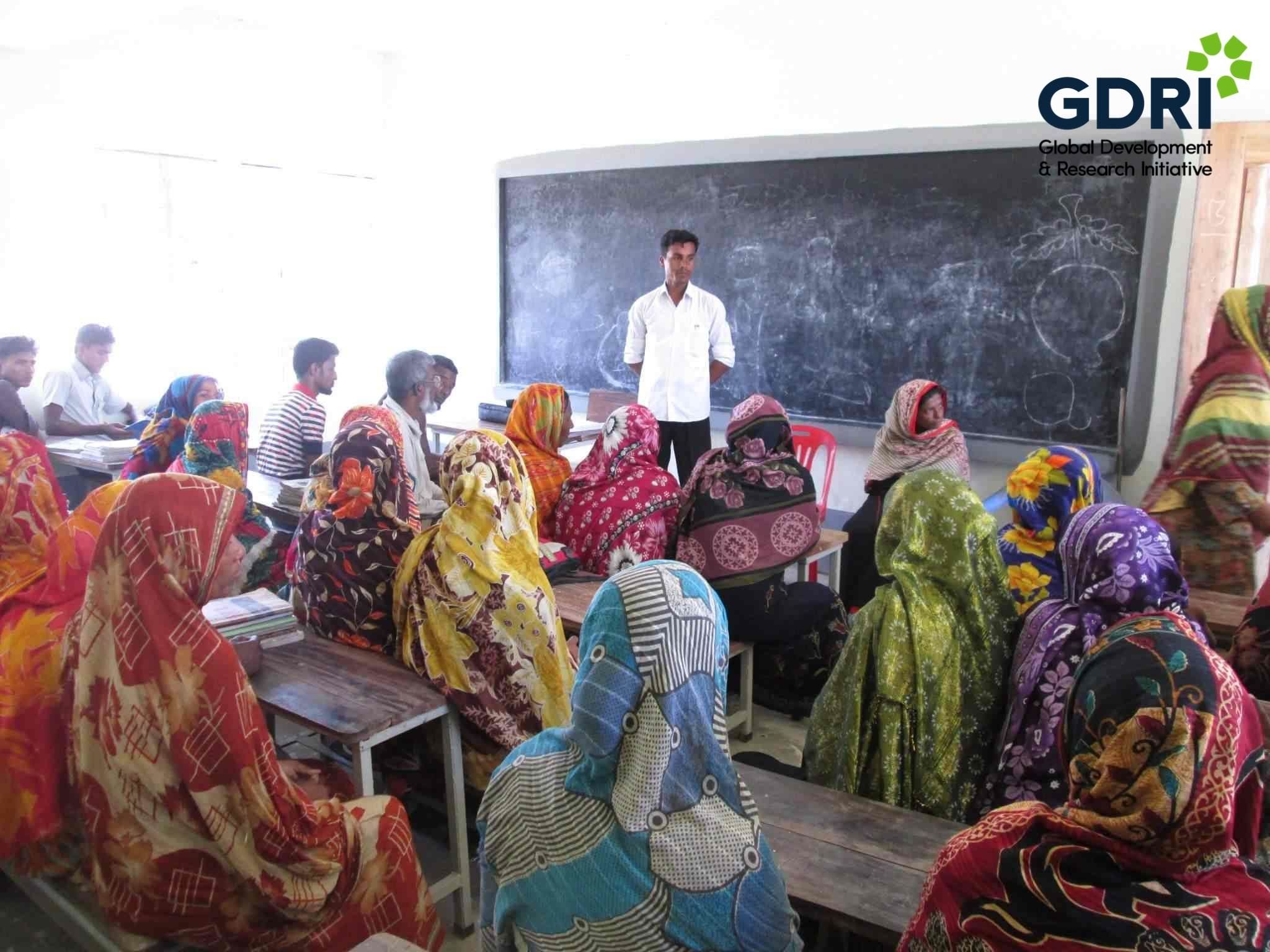 Group discussion with parents under the “Parent–Teacher Meetings and Student Outcomes: Evidence from Rural Bangladesh” project